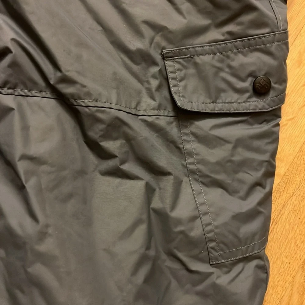 Columbia Gray Cargo Pants for Winter Sports - Picture 6 of 8